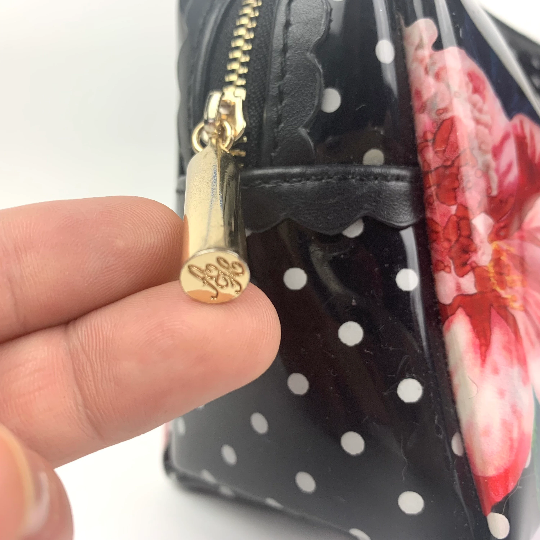 Alannah Hill Design branded zipper pull on make up bag