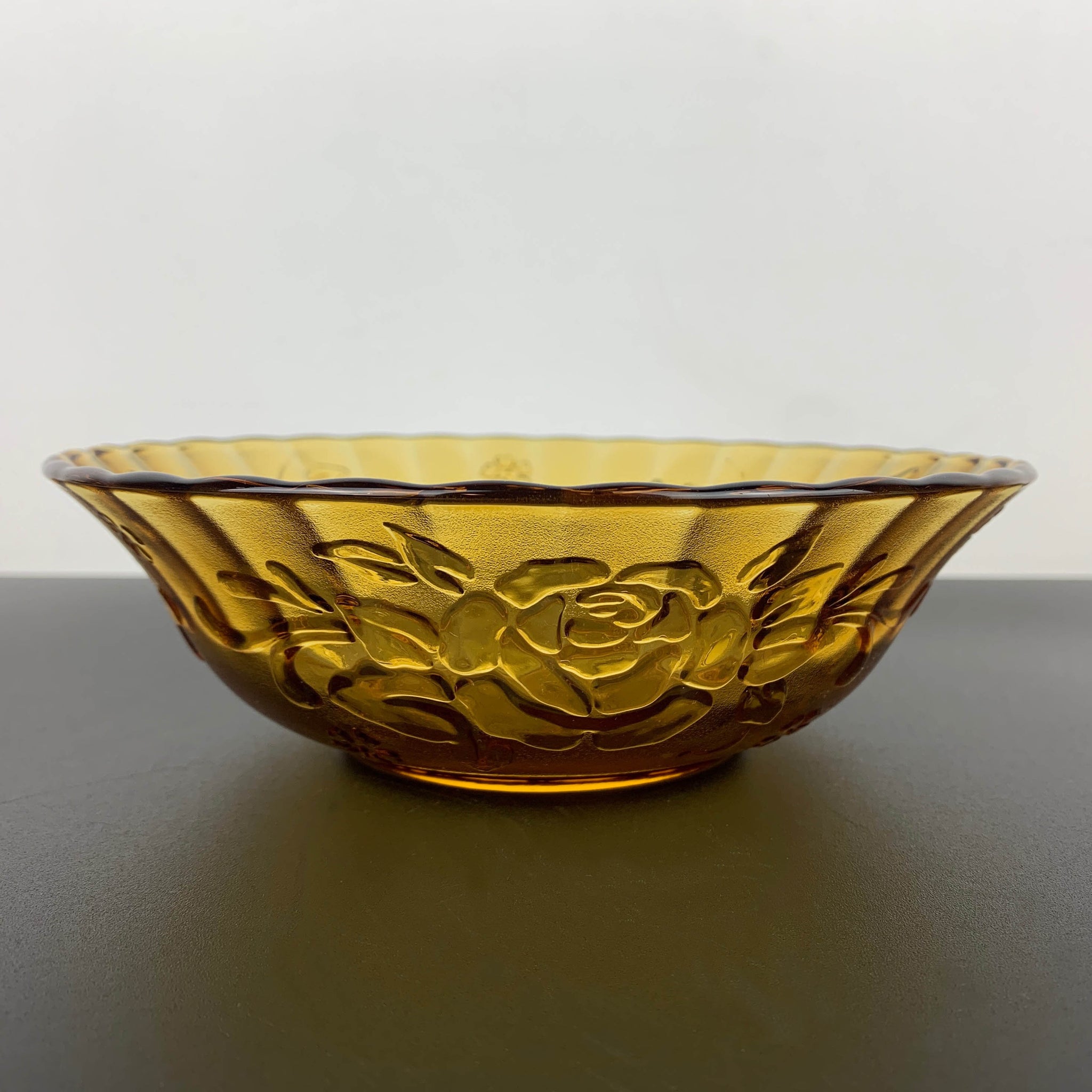 Amber glass serving bowl with Rose design