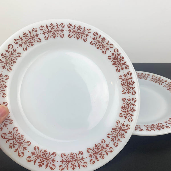 Anchor Hocking Filigree pattern dinner plates - Set of 2