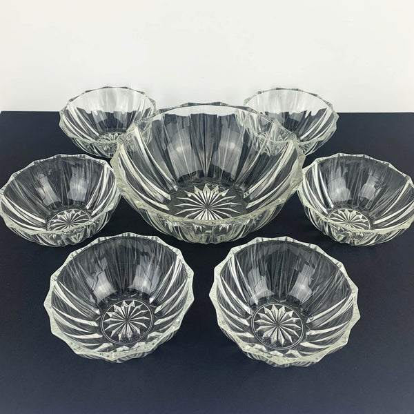 Arcoroc France vintage 7 piece dessert bowl set