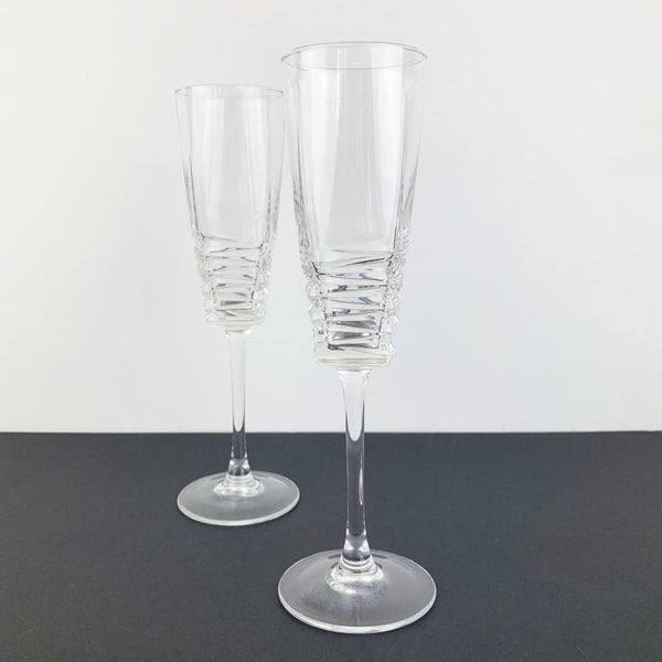 Arc France vintage champagne flutes