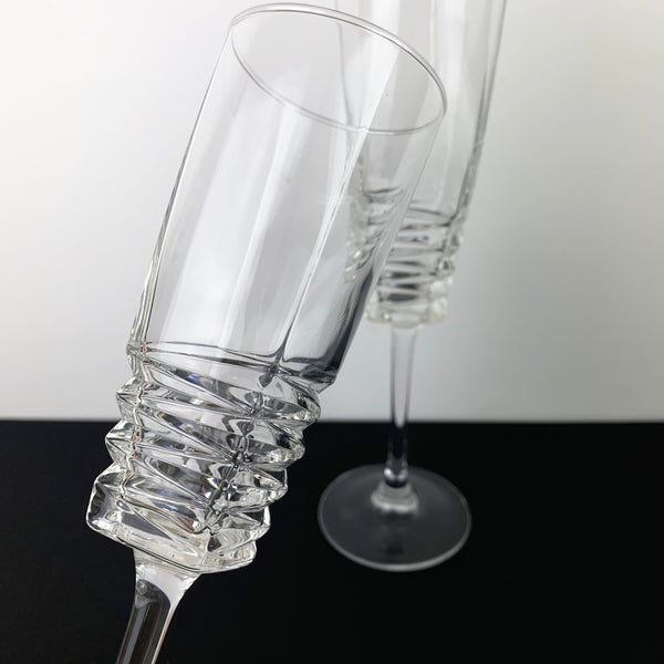 Arc France champagne flute pattern detail