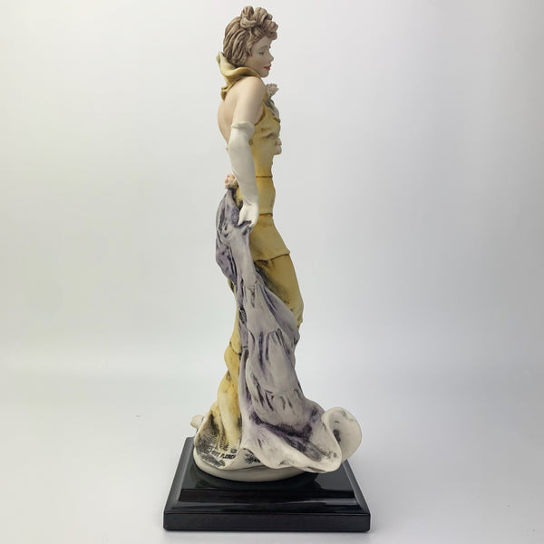 Giuseppe Armani TIA Figurine detail side view