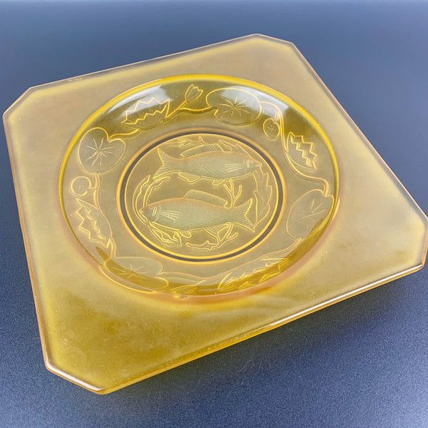 Bagley frosted amber glass fish decorative plate