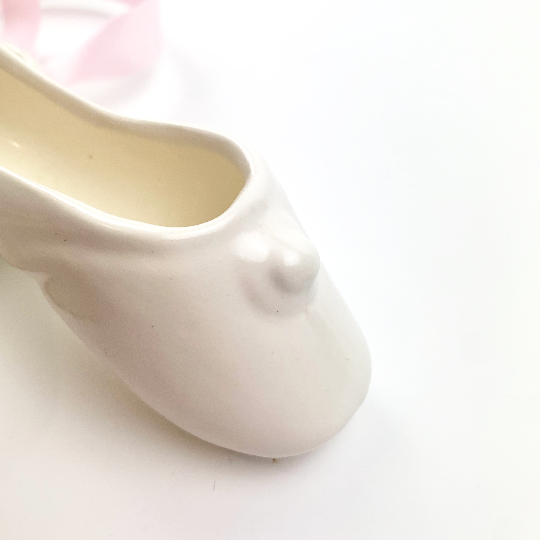 Ceramic Ballet Slipper Toe detail