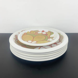 Bessemer melamine floral dinner plates - rare beige colourway