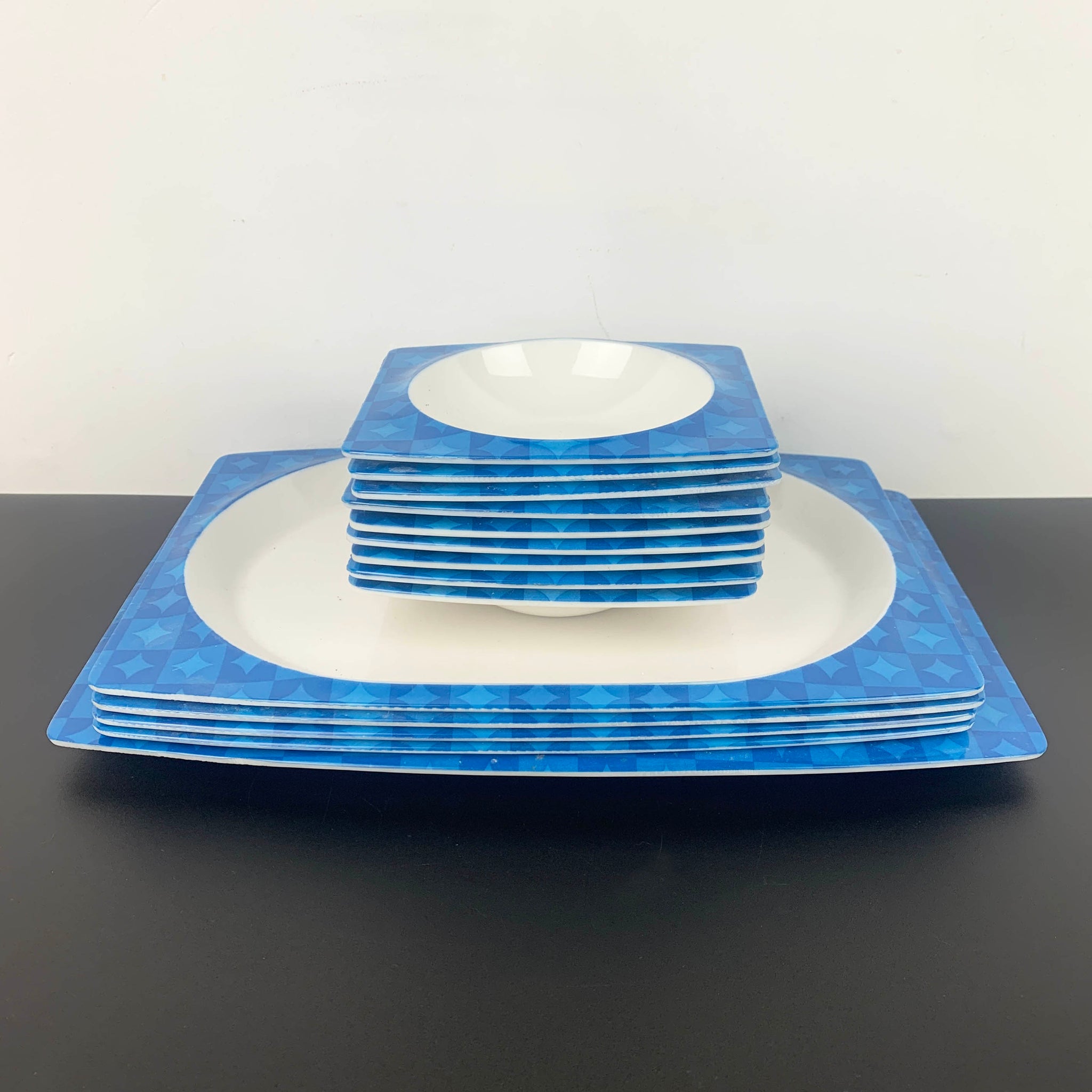 Bessemer 'Europa' Blue platters and bowls set