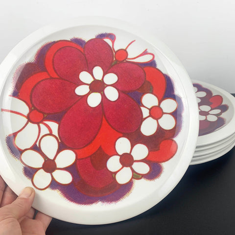 Bessemer melamine floral dinner plates - red colourway