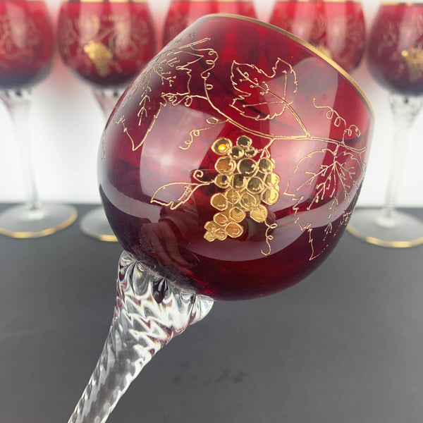 Bohemia Rare Ruby and Gold grape detail wine glass