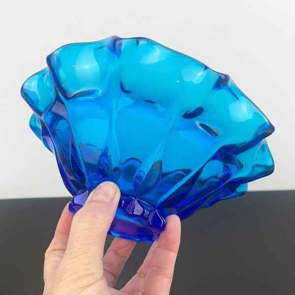 Fenton ruffled decorative bowl in Colonial Blue