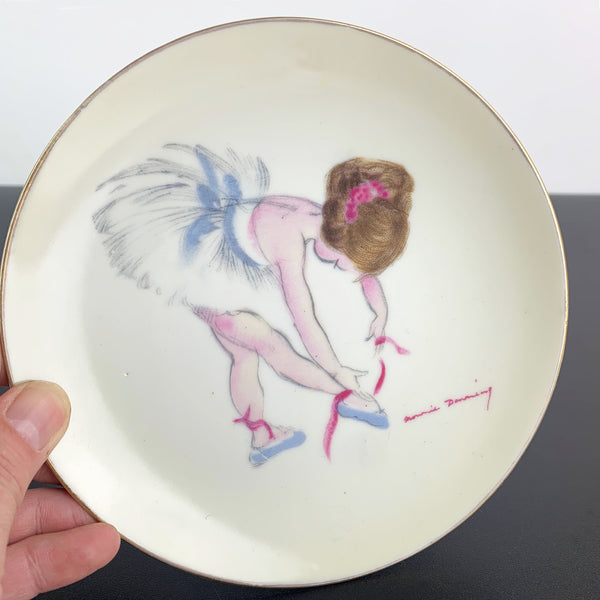 Brownie Downing Ballerina decorative wall plates - Set of 2