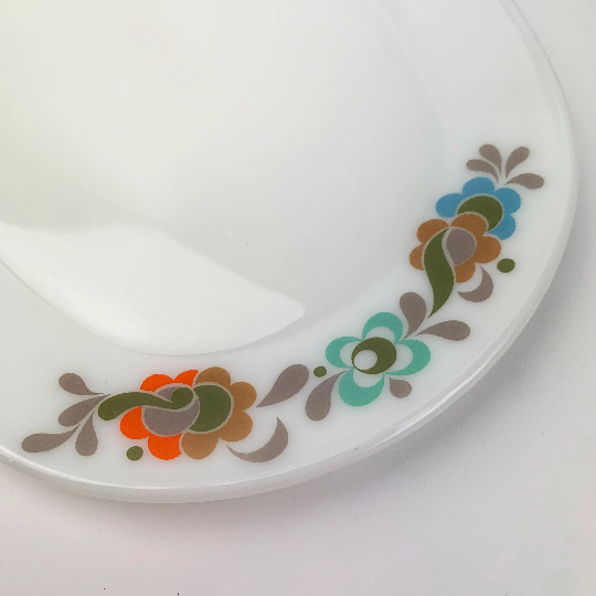 Carnaby design on oval platter