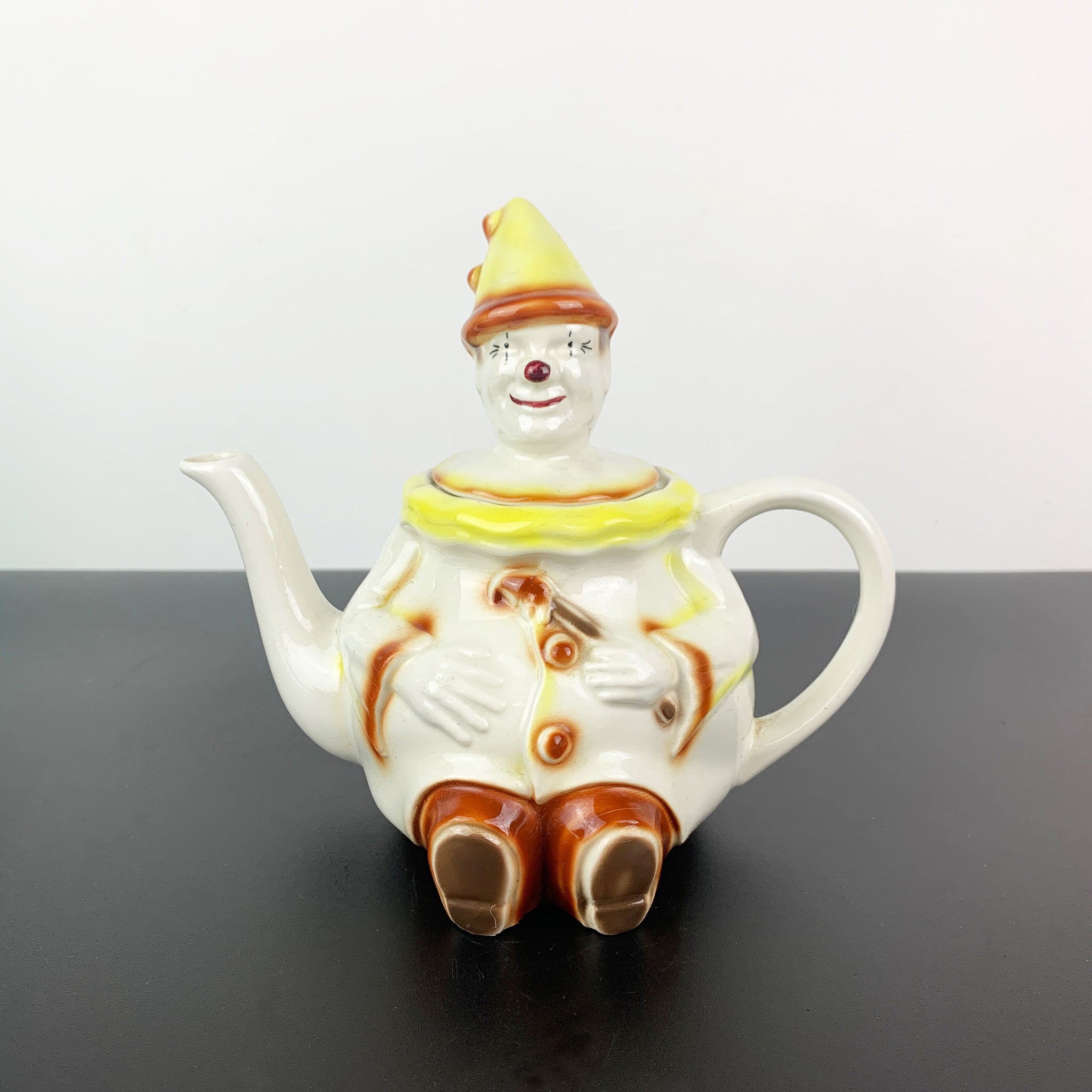 Tony Wood Clown teapot