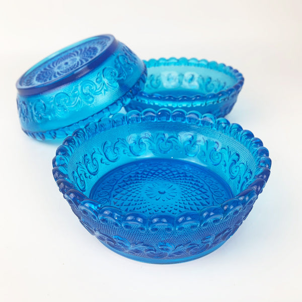 Bright blue ornate bowl set