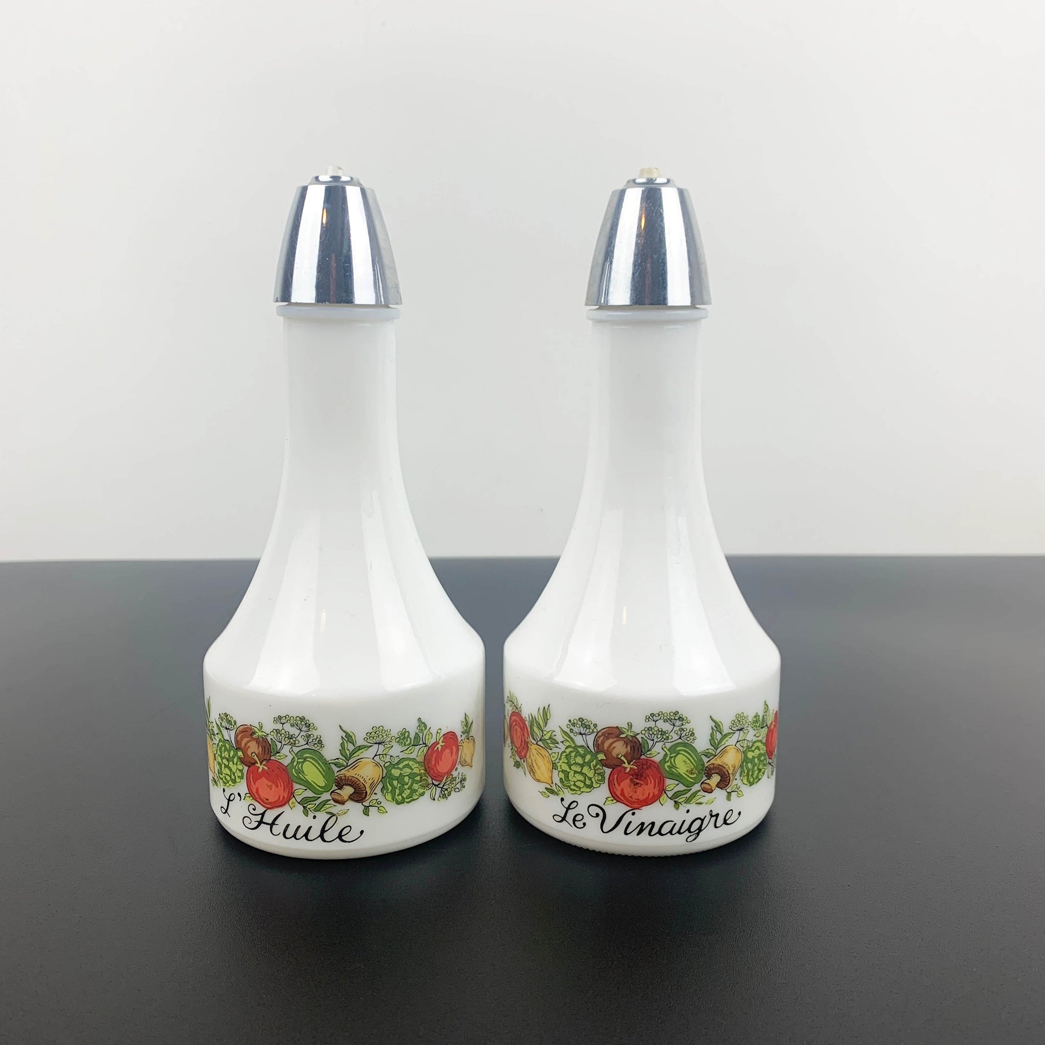 Corningware Spice O' Life oil and vinegar pourer set