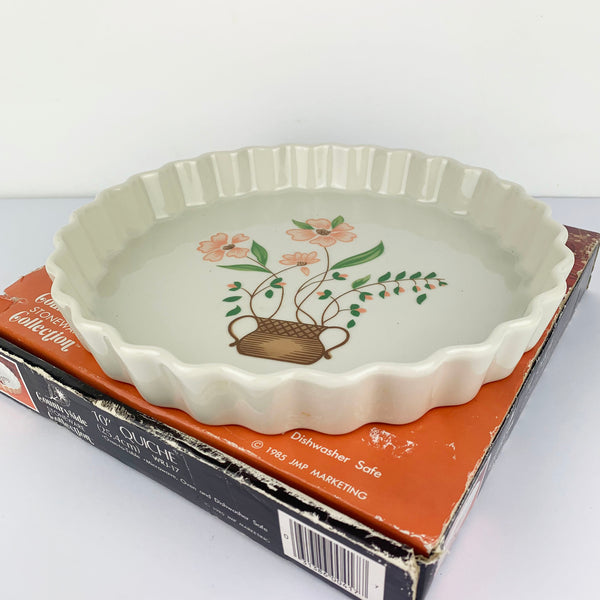 Made in Japan 1980's quiche dish with original box