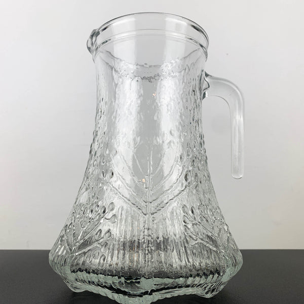 Lasisepat Mantsala (Finland) Cow Parsley pattern glass pitcher