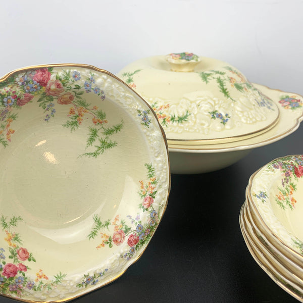 Crown Ducal Florentine 'Rosalie' 7 piece bowl set