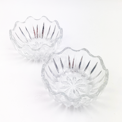 Clam shell crystal dishes