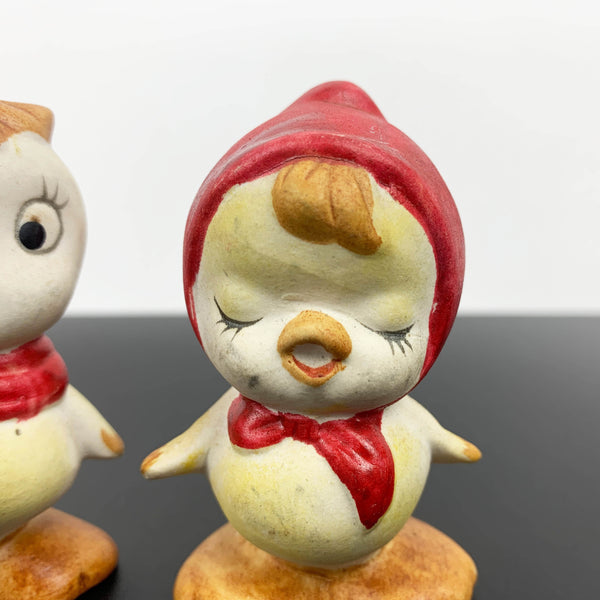 Vintage kitsch baby chicken figurines - Set of 2