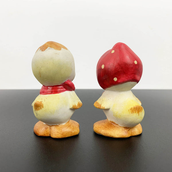 Vintage kitsch baby chicken figurines - Set of 2