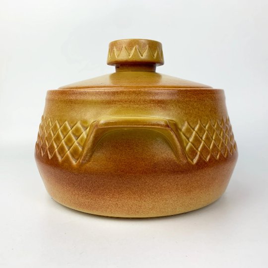 Diana Pottery Nefertiti Lidded Casserole Dish side view