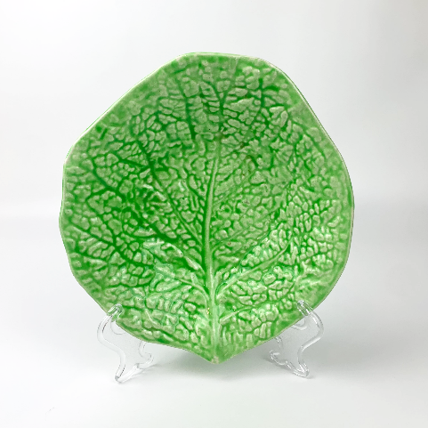 English Majolica green cabbage leaf bowl