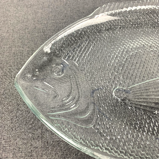 Large Fish Shaped Glass Oven Plate