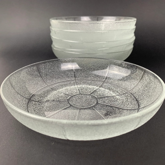 French glass shallow bowl set