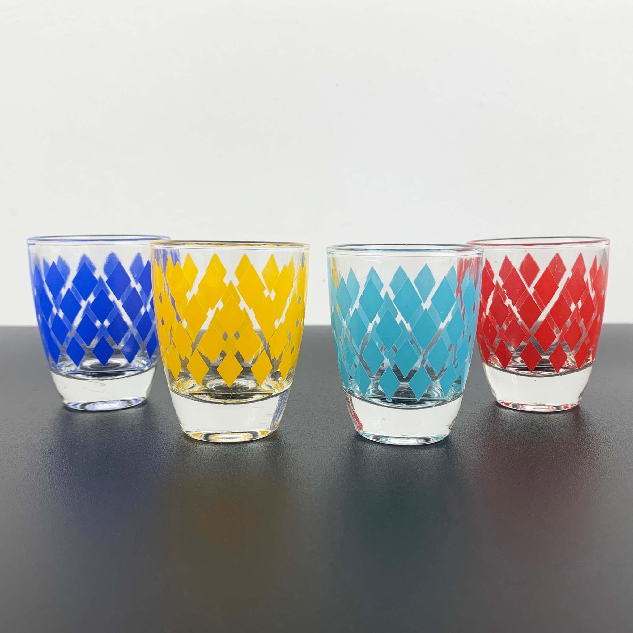 French diamond print colourful shot glass - Set of 4