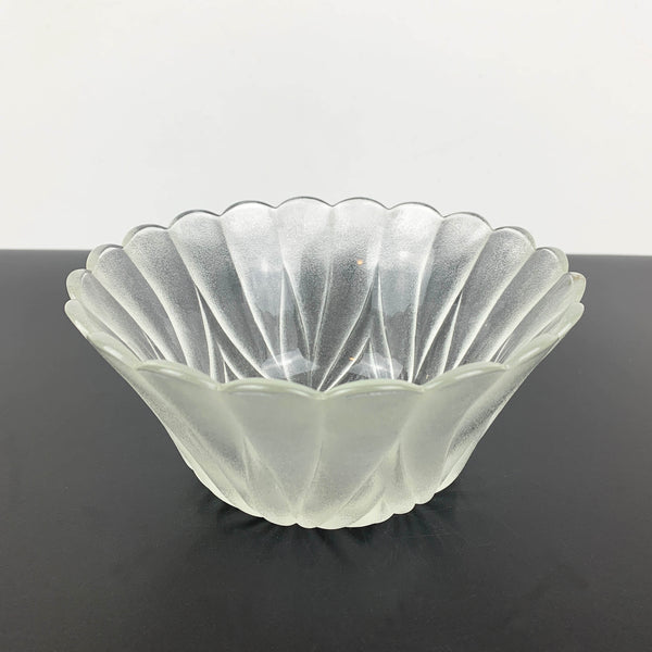 Small flower shape frosted serving bowl