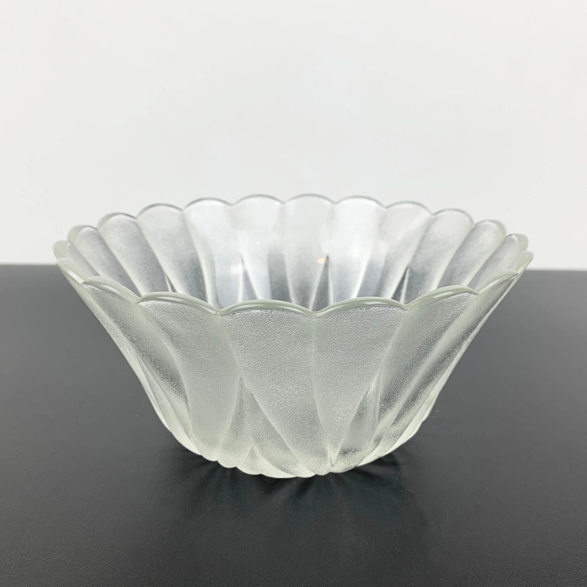 Small flower shape frosted serving bowl