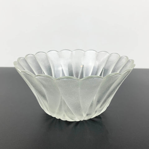 Small flower shape frosted serving bowl