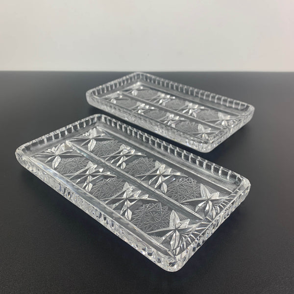 Decorative European crystal trays with star pattern - Set of 2