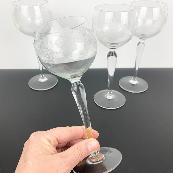 Grapevine etched mid century wine glass - Set of 4