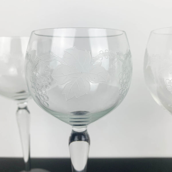 Grapevine etched mid century wine glass - Set of 4