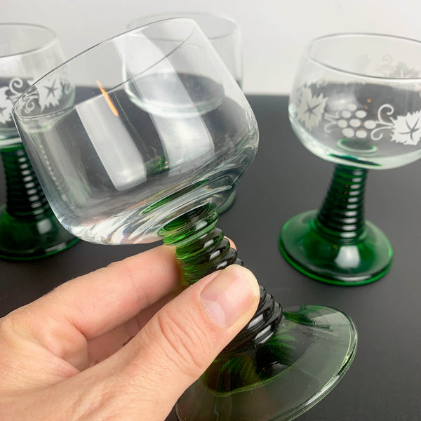 Green Roemer style wine glass - Mixed set of 4