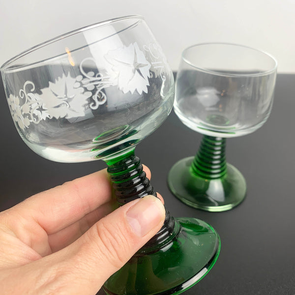 Green Roemer style wine glass - Mixed set of 4