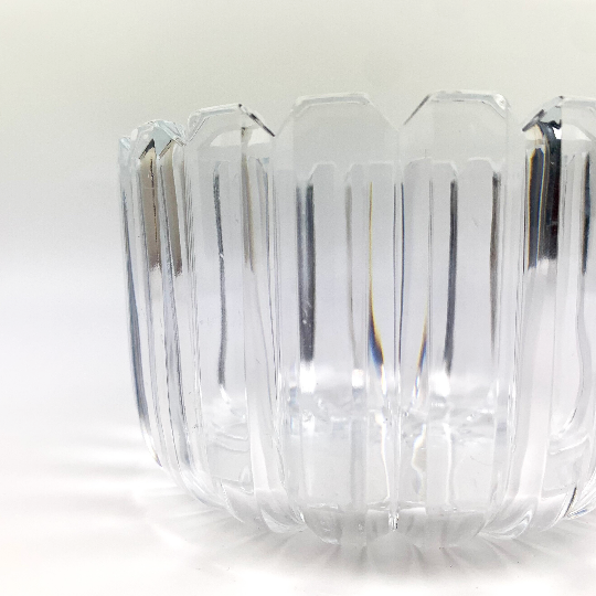 Hoya Japan crystal ribbed bowl side detail