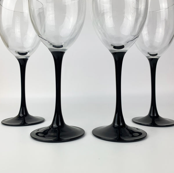 Black stems of Luminarc wine glasses