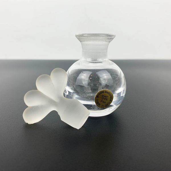 Italian crystal perfume bottle with twin heart stopper