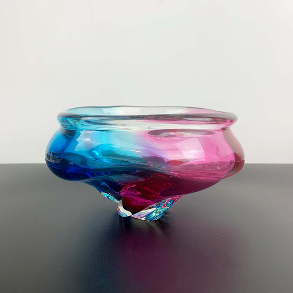 Iwatsu Japan blue and pink ombre art glass centrepiece bowl