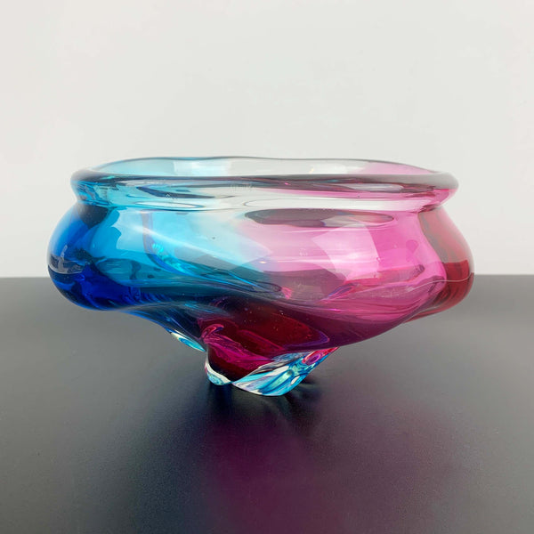 Iwatsu Japan blue and pink ombre art glass centrepiece bowl