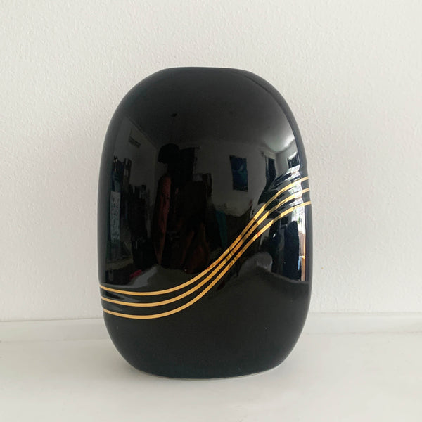 Japanese art deco style vase with gold wave detail