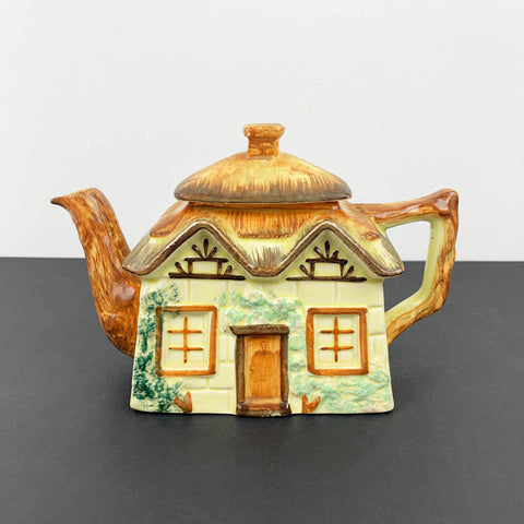 Keele St Pottery hand painted cottage tea pot