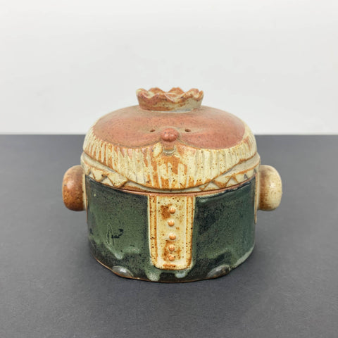 Gempo King lidded salt or spice box