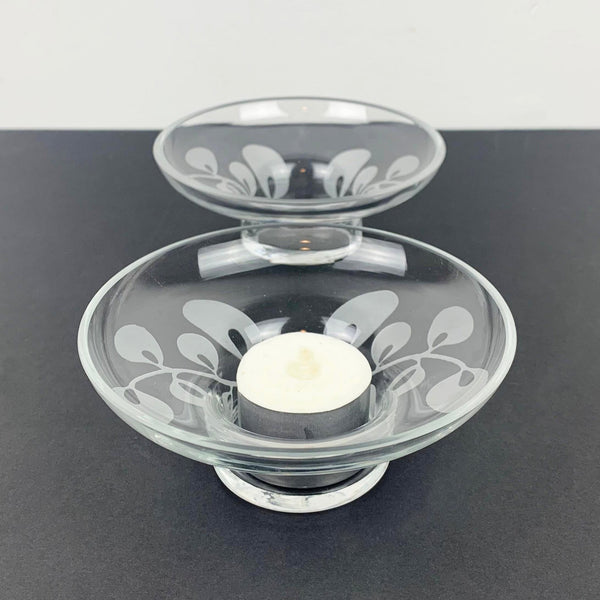 Glass tea light holders with frosted leaf detail 