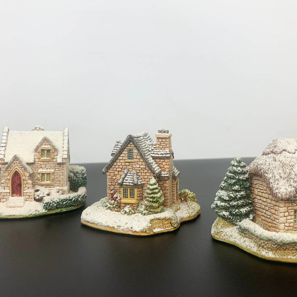 Lilliput Lane Christmas Cottage Collection - Set of 3