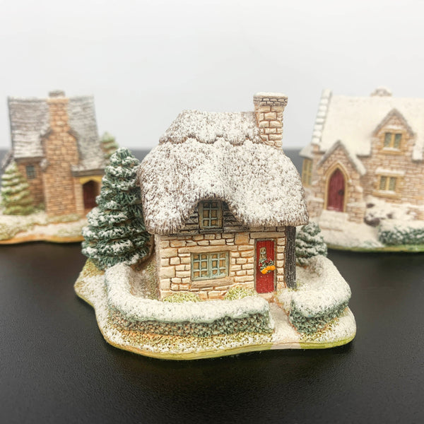 Lilliput Lane Christmas Cottage Collection - Set of 3