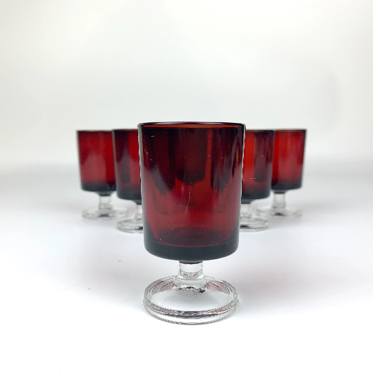 Luminarc France 'Cavalier' ruby stemmed shot glass